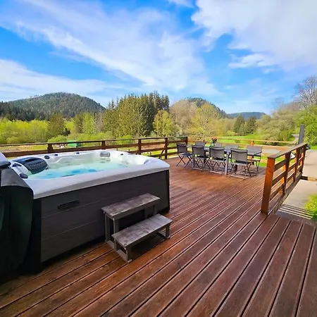 Domaine De Lajus ,gite Meuble 3 Etoiles * Celles-sur-Plaine